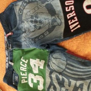 UNK  JEAN'S